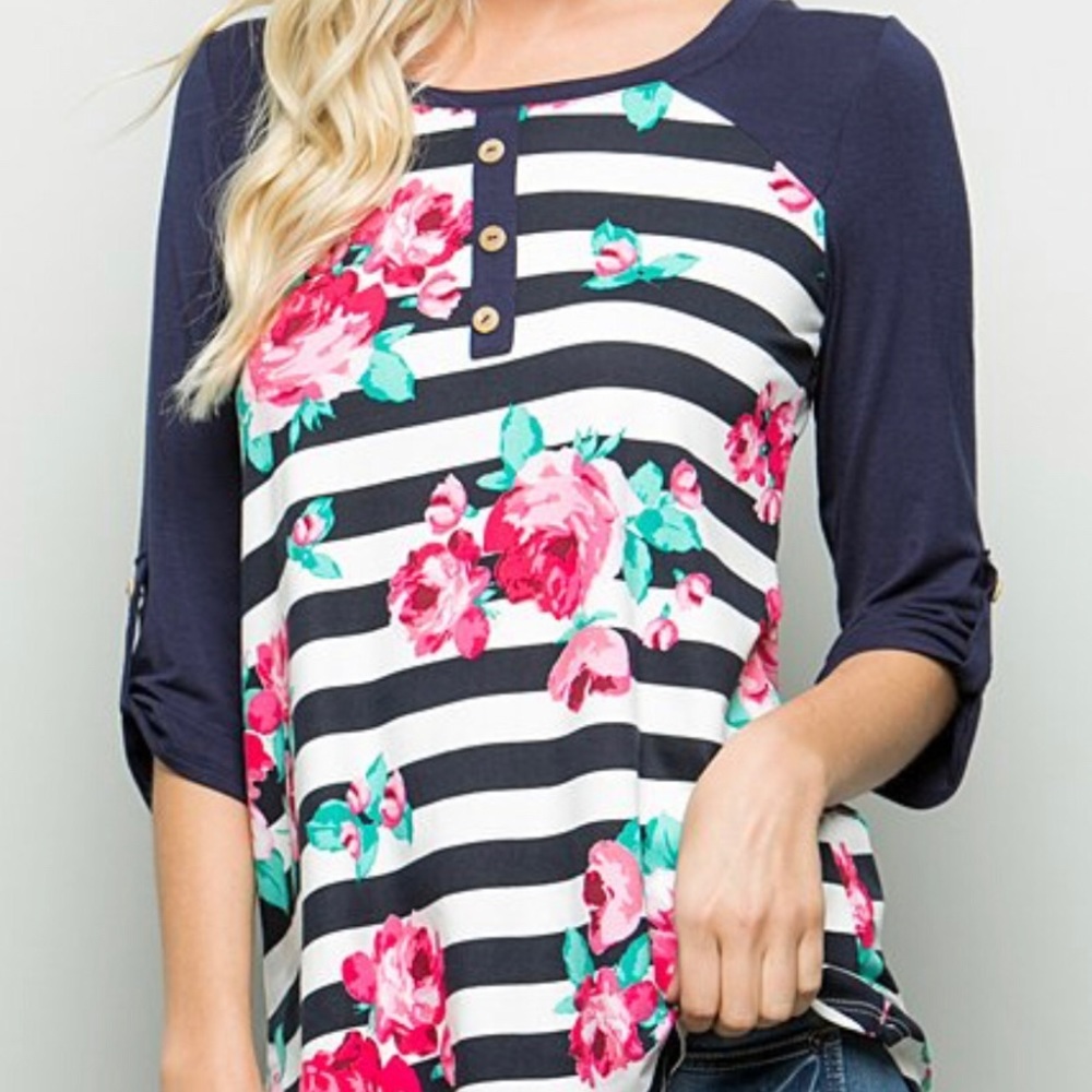 Floral stripped quarter sleeve shirt!